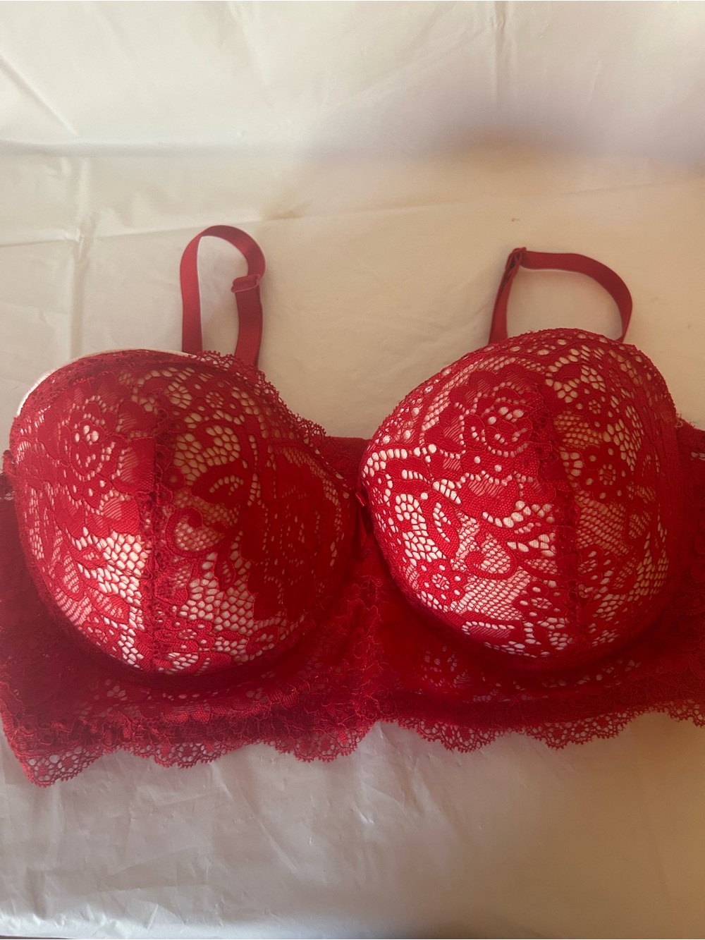 B. Luxe convertible bra 36C